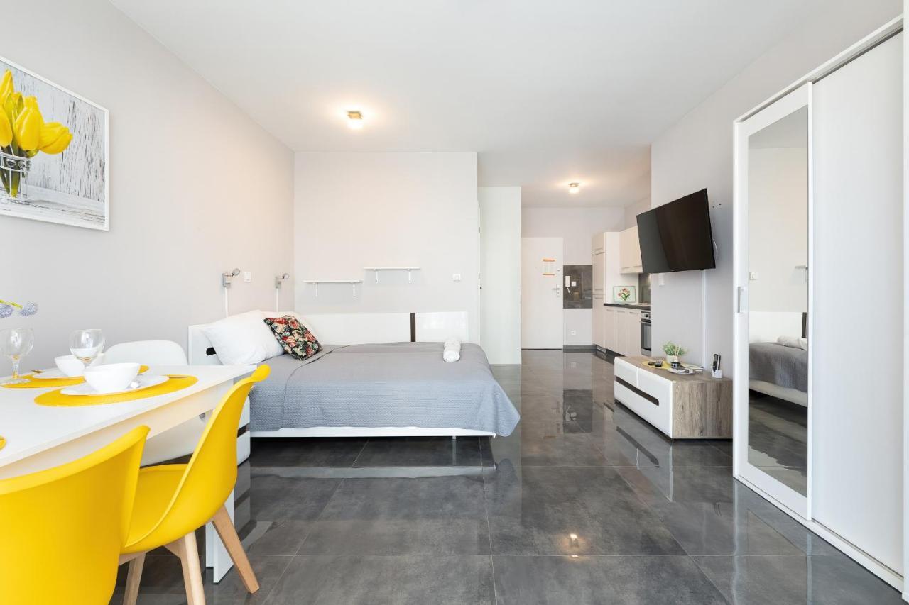 Apartamenty Paraiso By Noclegi Renters Лукенцин Экстерьер фото